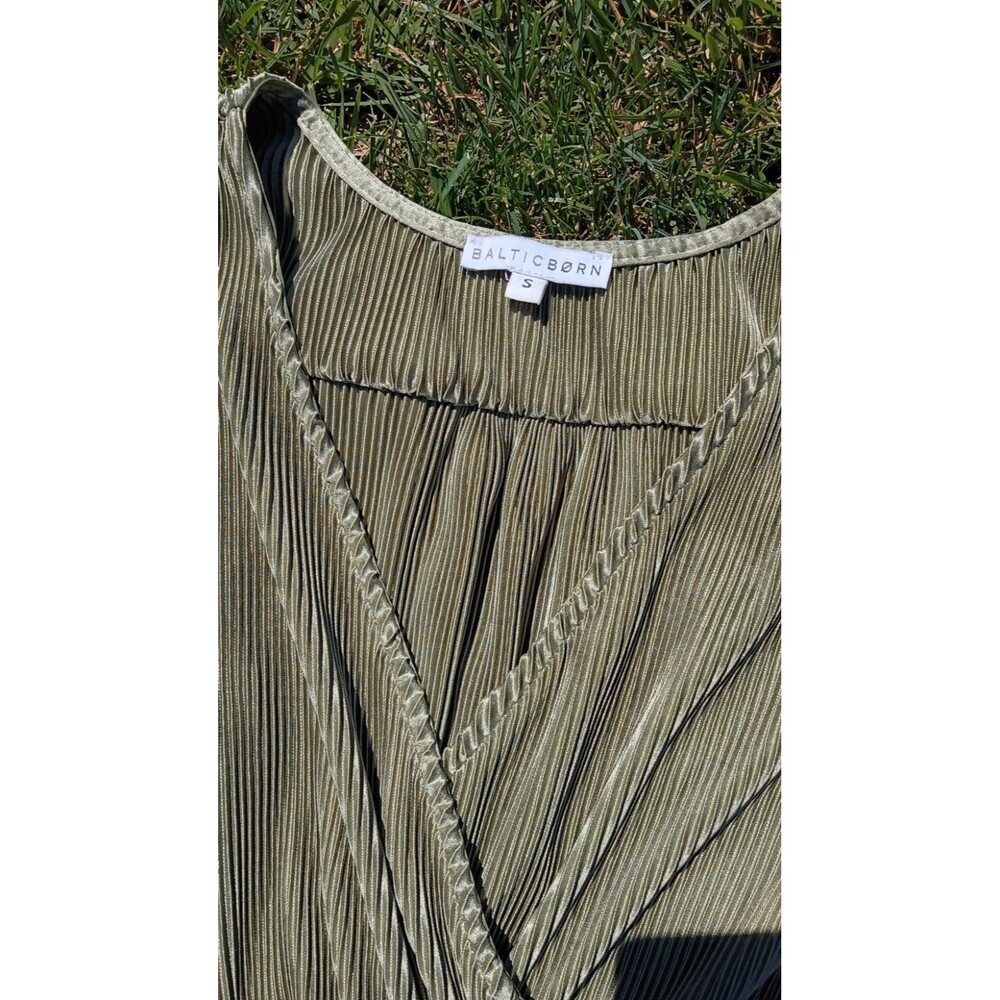 Baltic Born S Olive Green Metallic Pleated Maxi Dress NWOT Flutter Sleeve Empire - Picture 3 of 10